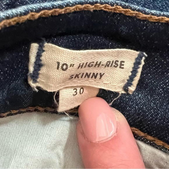 Madewell 10” High Rise Button Fly Skinny Jeans: Drop Hem Edition - Picture 4 of 13